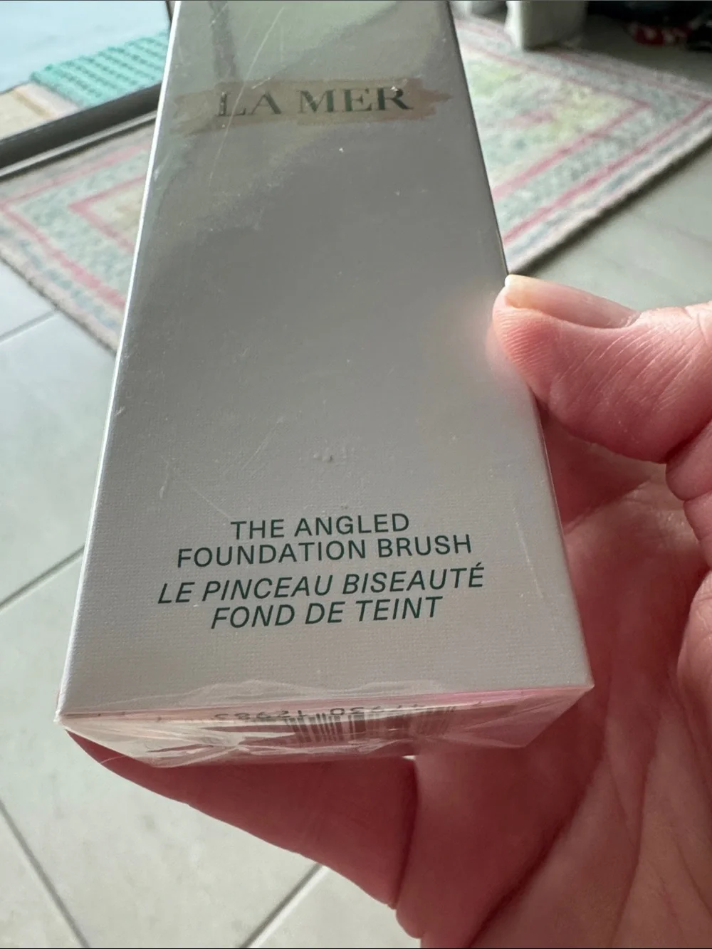 La Mer Angled Foundation Brush - NWT